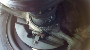 Die Dichtung des Gelenks ist defekt.